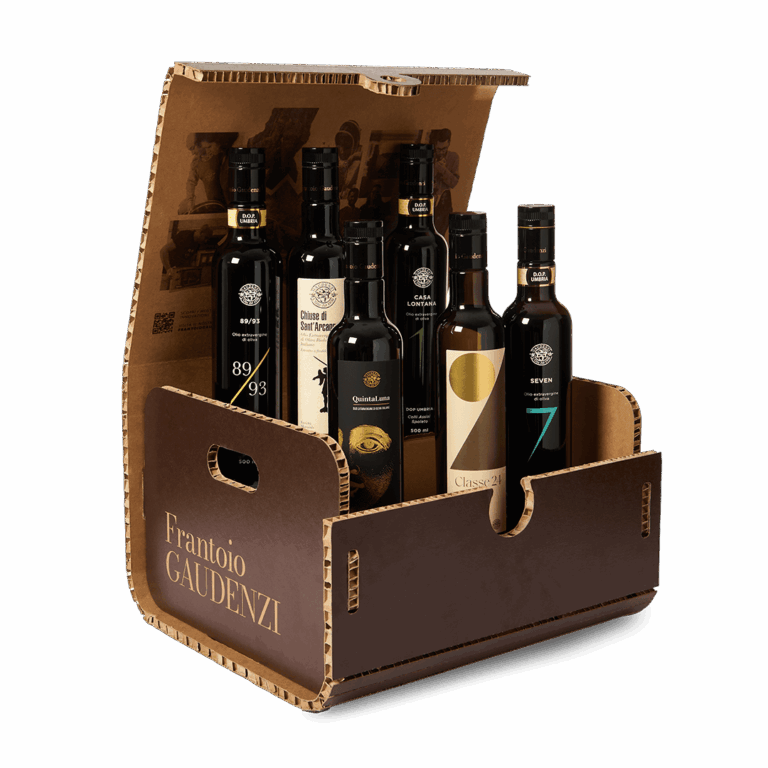 box grande aperto con logo frantoio gaudenzi e bottiglie di olio al suo interno